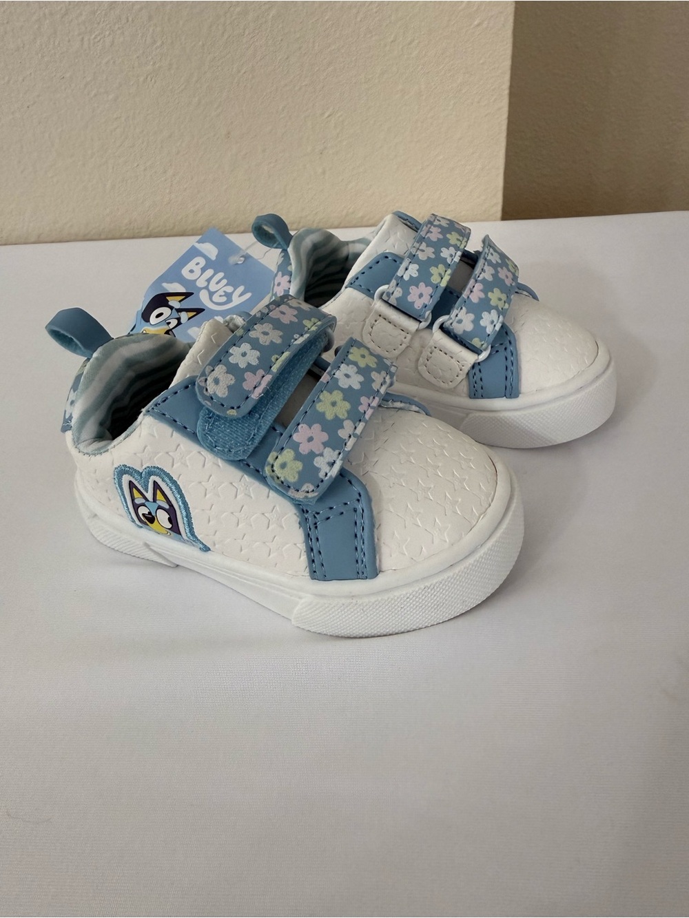 Bluey Girls Floral Sneakers NWT Toddler Sizes 3 4 6